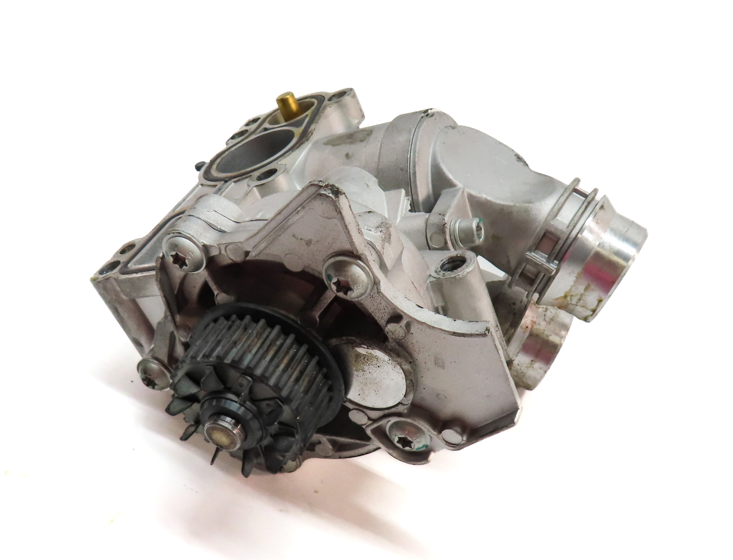2008-2018 VW AUDI A3 A4 A5 A6 Q3 Q5 TT BEETLE JETTA 2.0L TURBO ENGINE WATER PUMP — exact item pictured